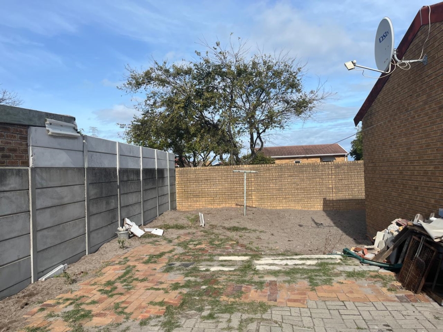 2 Bedroom Property for Sale in Ottery Western Cape